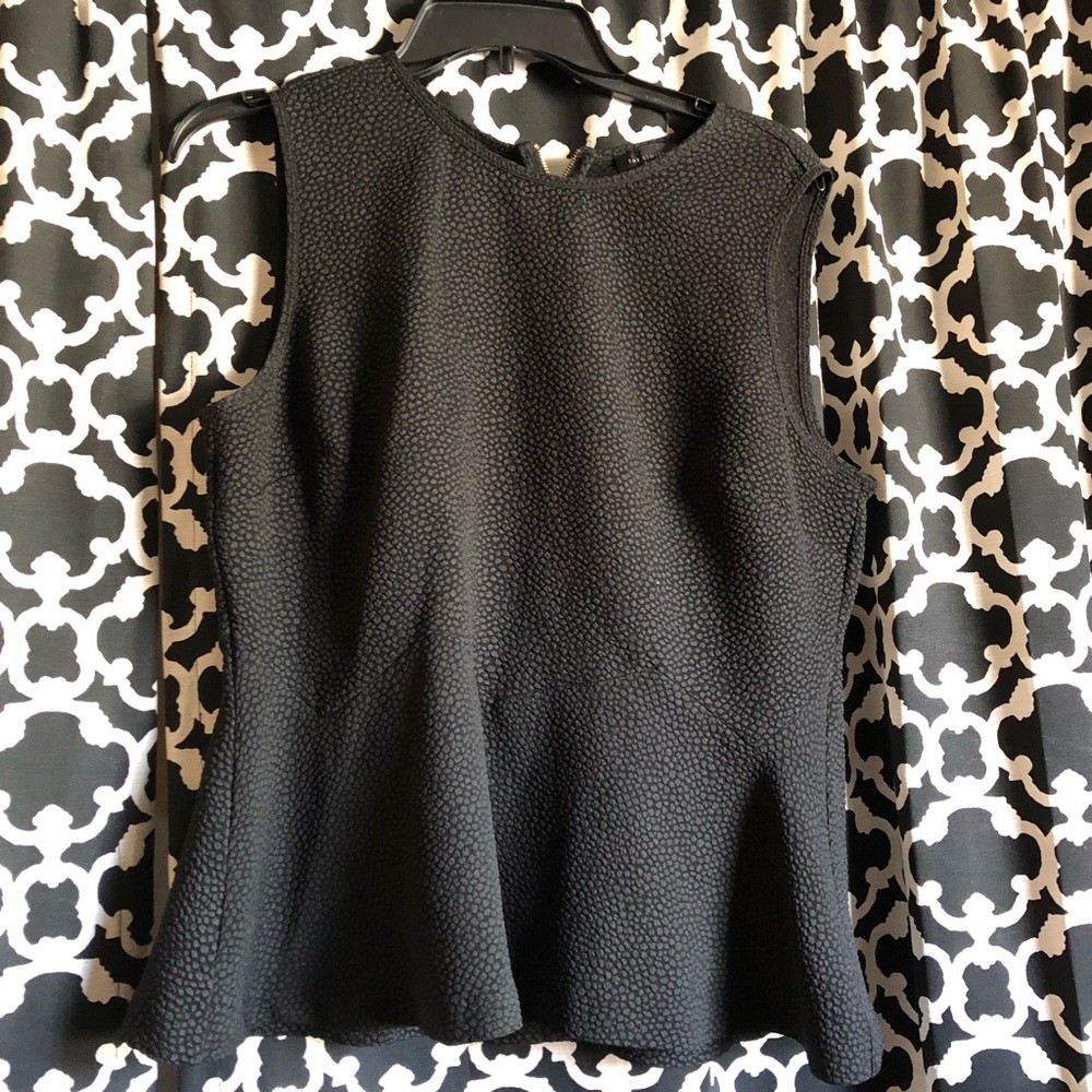 Banana Republic textured black zip top